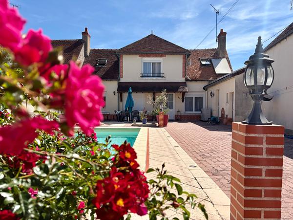 Maison 120 m² avec piscine et studio ? À 15 min de Romorantin et de Contres