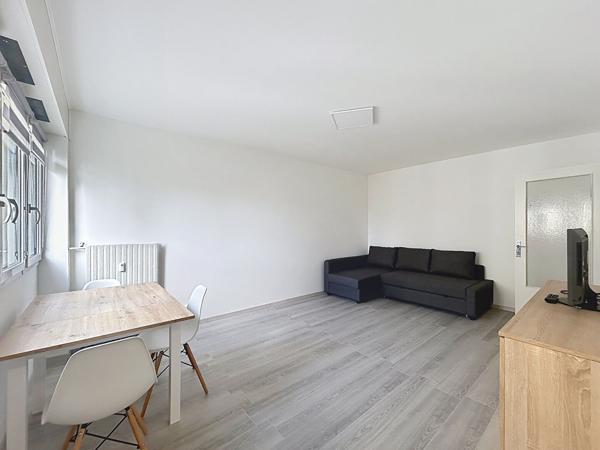 Studio meublé - 28 m² - Metz proche Technopole