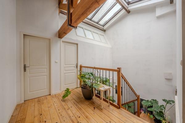 Élégance et héritage un château d'exception au coeur d'un vignoble classé Montagne