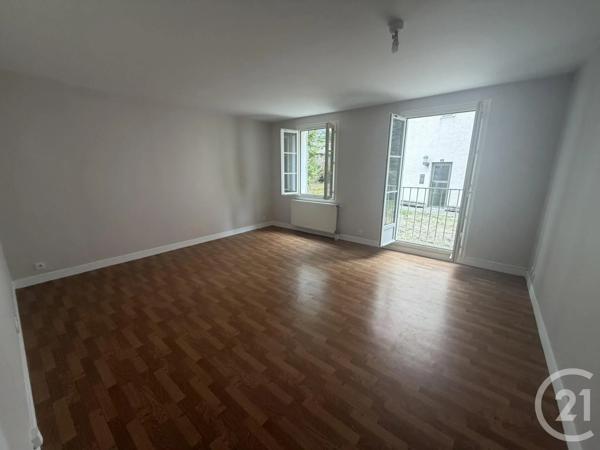 Appartement F3 à vendre  3 pièces - 65 m 2   CHARTRES  - 28