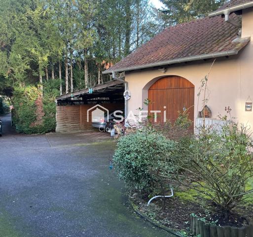 Maison 183 m², 6 chambres, jardin, garage, parking