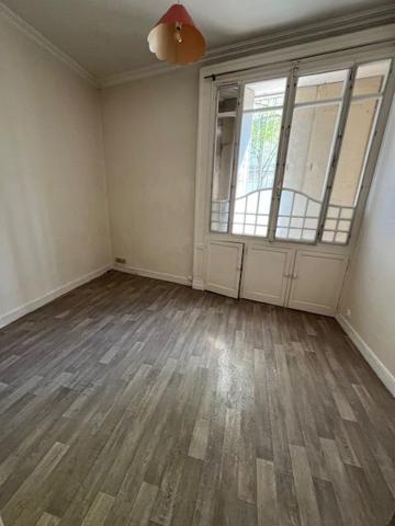 Immeuble 136 m² à Bordeaux 33000