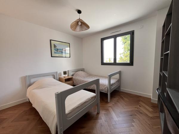 Maison
                                                                                                                                                                                                                                                                                                                        5 pièce(s)                                                                                                                                                                                                          3 chambre(s)                                                                                                                                                                                                          112  m²
