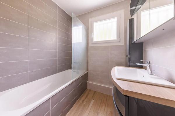 Appartement à vendre 4 pièces 95.59m² Romagnat (63540)