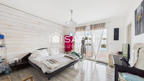 Grande maison de plain-pied, 3/4 chambres, piscine, cave