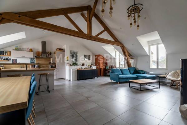 APPARTEMENT ATYPIQUE EN DUPLEX