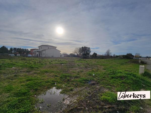 Terrain à bâtir, idéal investisseur/promoteur