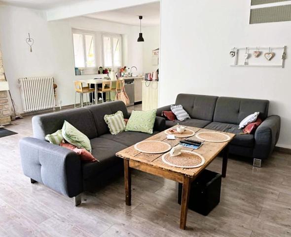 Maison Sanilhac 100 m2  avec jardin