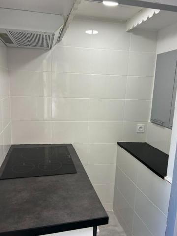 TOURVES MAISON DE VILLAGE T3 avec cave