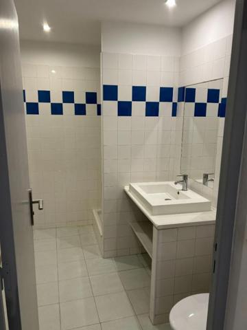 TOURVES MAISON DE VILLAGE T3 avec cave