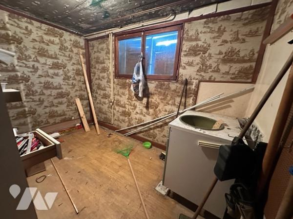Une maison d'habitation sur deux niveaux dans impasse avec chauffage pompe à chaleur