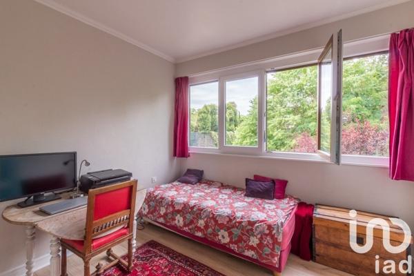 Appartement 3 pièces de 80 m² à Carrières-sur-Seine (78420)