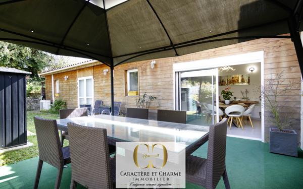 Sarlat-la-Canéda (24200) 7 Chambres d'hôtes / studios, aménagés, + grand logement privé. Idéal activité. Piscine chauffée - Jardin.