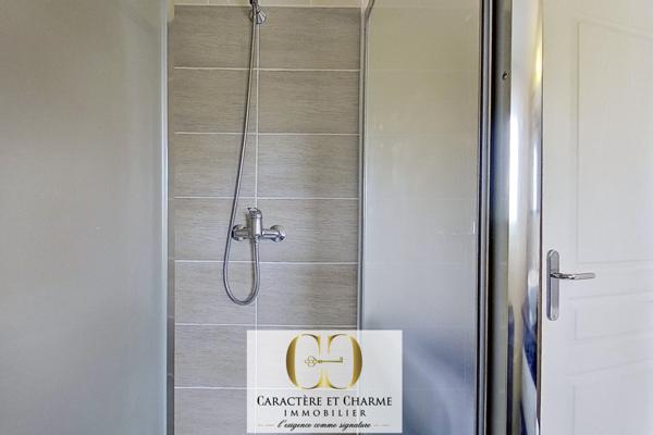 Sarlat-la-Canéda (24200) 7 Chambres d'hôtes / studios, aménagés, + grand logement privé. Idéal activité. Piscine chauffée - Jardin.