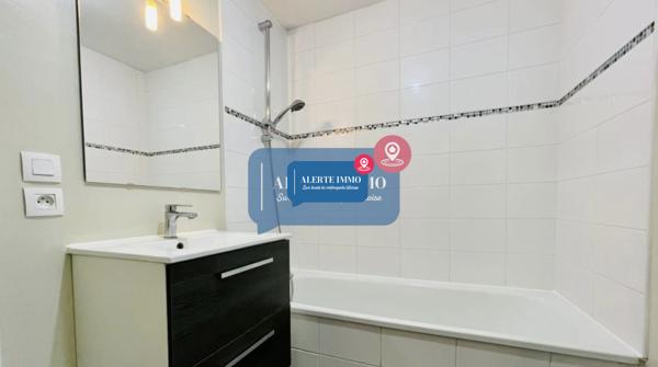 appartement F2 + 1 place de parking dans une résidence de 2013 ,basse consommation d'energie, aux normes RT2012 avec terrasse dans une résidence récente de 2013