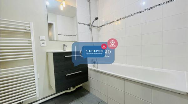 appartement F2 + 1 place de parking dans une résidence de 2013 ,basse consommation d'energie, aux normes RT2012 avec terrasse dans une résidence récente de 2013