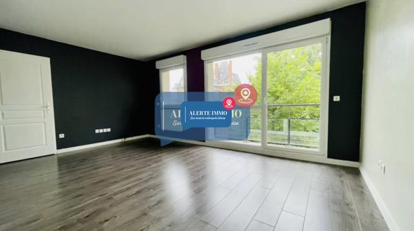 appartement F2 + 1 place de parking dans une résidence de 2013 ,basse consommation d'energie, aux normes RT2012 avec terrasse dans une résidence récente de 2013