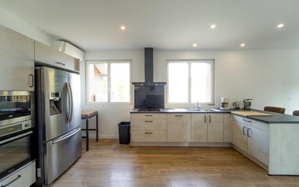 Maison à vendre    7 pièces •  Mimizan