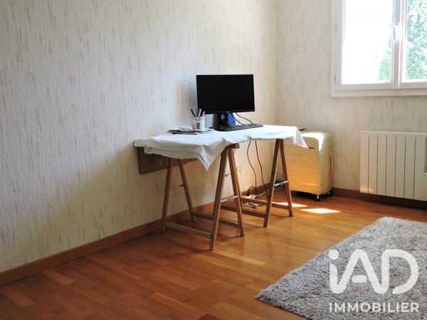 Maison à vendre 6 pièces 114,68 m² Montigny-le-Bretonneux