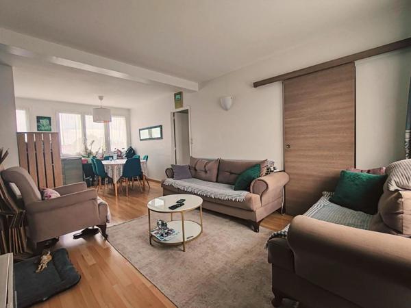Vente                                                      Appartement
                        
                     4 pièces                      66 m2                     à Villers-Cotterêts