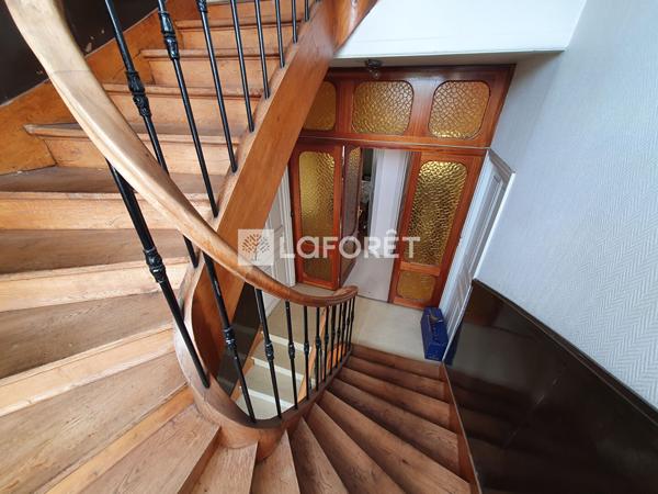 Achat immeuble Pierrefort - 19 pièce(s) - 220 m² - 130 000 €