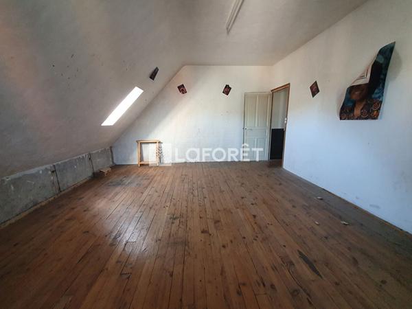Achat immeuble Pierrefort - 19 pièce(s) - 220 m² - 130 000 €