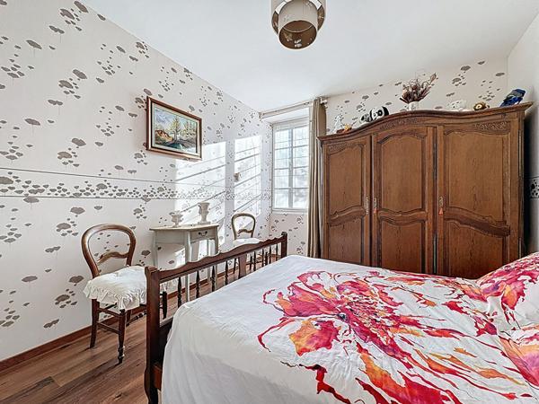 Maison à vendre à Laplume - corps de ferme avec gîte indépendant, piscine et terrain de 3 600 m²