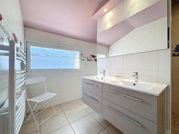 Maison à vendre à Laplume - corps de ferme avec gîte indépendant, piscine et terrain de 3 600 m²