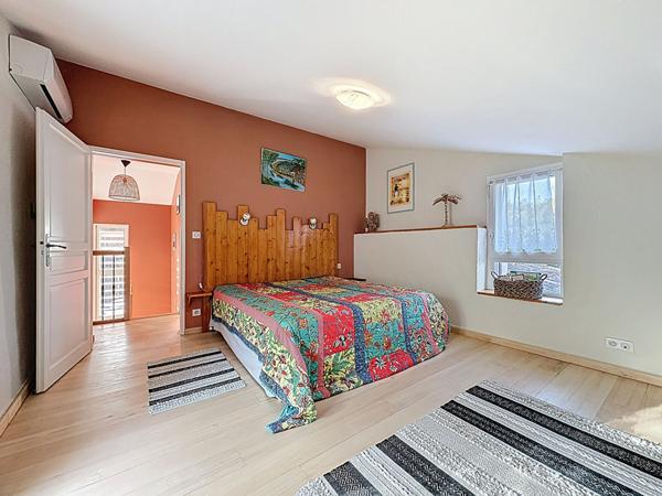 Maison à vendre à Laplume - corps de ferme avec gîte indépendant, piscine et terrain de 3 600 m²