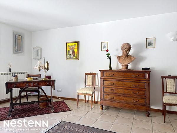 Maison T4 de 150 m² Quartier Montplaisir à Narbonne Piscine, deux garages, 4 faces libres