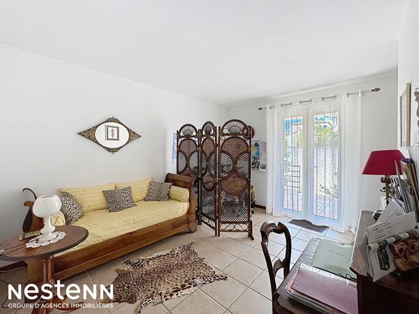 Maison T4 de 150 m² Quartier Montplaisir à Narbonne Piscine, deux garages, 4 faces libres