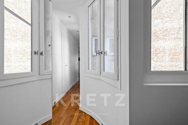 Appartement d’angle avec vues dégagées – Odéon, Paris 6ᵉ