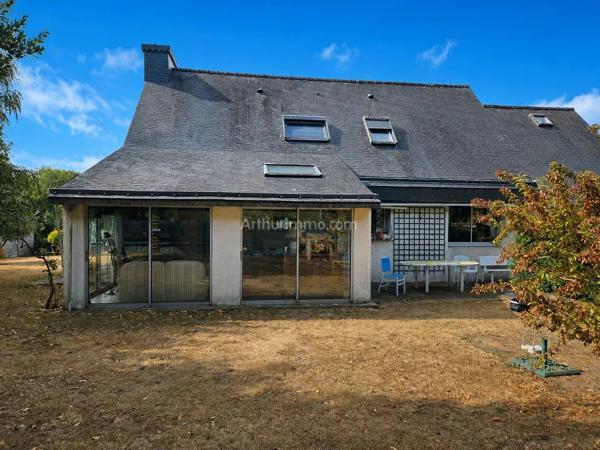 Vente                                                      Maison
                        
                     5 pièces                      118 m2                     à Pluneret