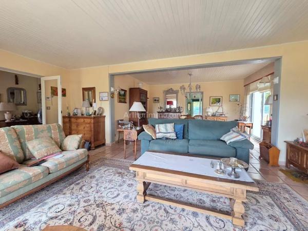 Vente                                                      Maison
                        
                     5 pièces                      118 m2                     à Pluneret