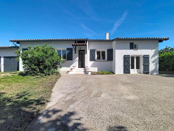 A VENDRE - MERVILLE à 10min de Grenade - Maison T6 130m² de plain-pieds avec double garage