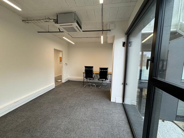 Bureau Vannes quartier Tohannic 17.5 m2 Idéal professions libérales , Vannes