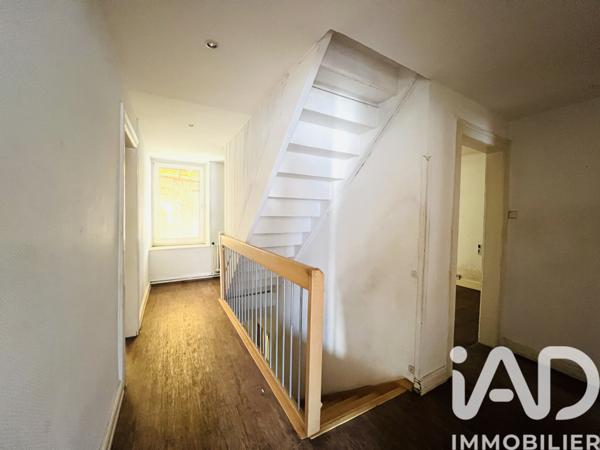 Immeuble à vendre 250 m² Hundling