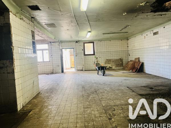 Immeuble à vendre 250 m² Hundling