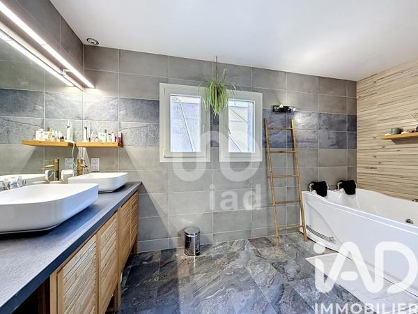 Maison à vendre 7 pièces 188 m² Brienon-sur-Armançon