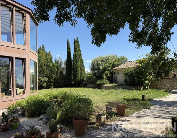 Villa d'architecte de plus de 220 m² avec studio indépendant, suite parentale et jardin sans vis-à-vis à Trèbes