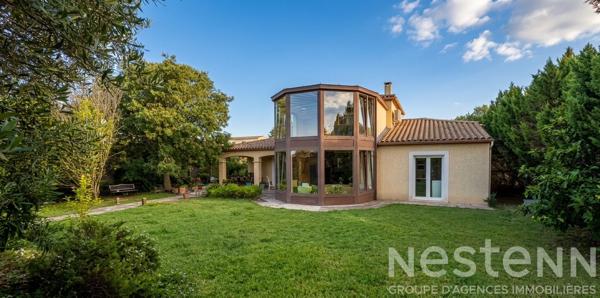 Villa d'architecte de plus de 220 m² avec studio indépendant, suite parentale et jardin sans vis-à-vis à Trèbes