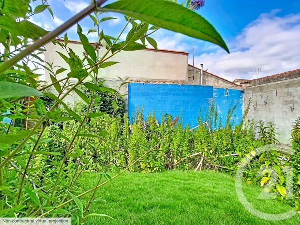 Maison à vendre  3 pièces - 62,57 m 2   ROCHEFORT  - 17