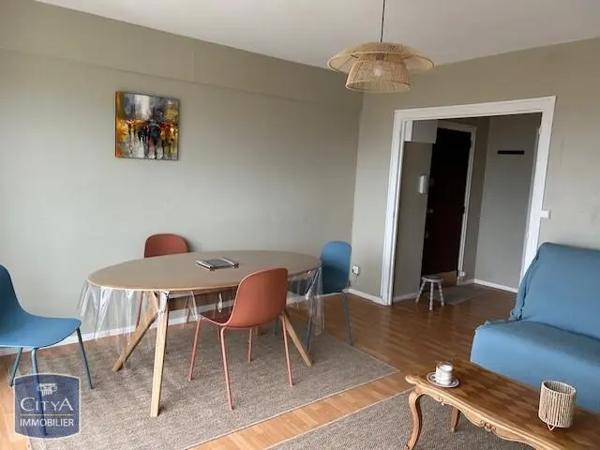 Appartement à louer 3 pièces 65.12m² Le Mans (72000)