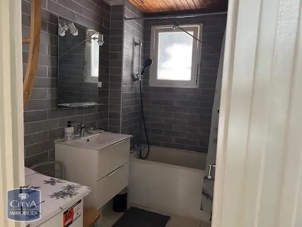 Appartement à louer 3 pièces 65.12m² Le Mans (72000)