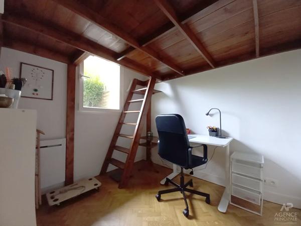 Appartement Rueil Malmaison 2 pièce(s) 40.10 m2

Loyer €1 250/mois charges comprises **

- Ref : 19210