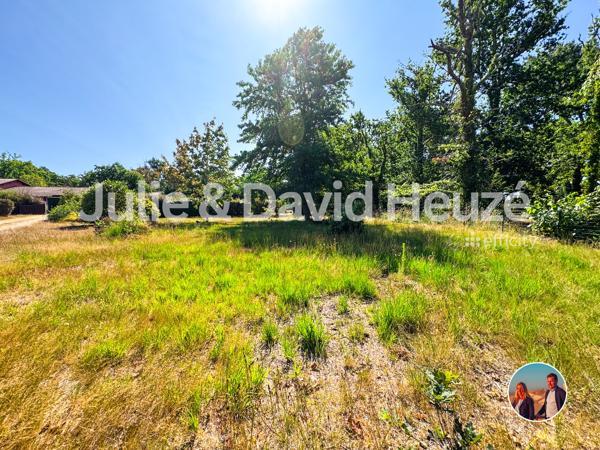 Terrain
        
        - 900 m² Exclusivité 340 000 € *