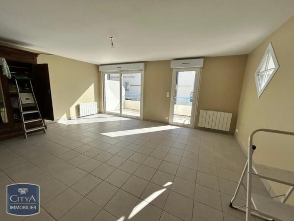 Appartement à louer 3 pièces 77.16m²