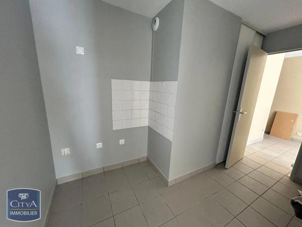 Appartement à louer 3 pièces 77.16m²