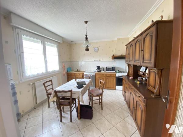 hyper centre   ville  Ensemble immobilier 