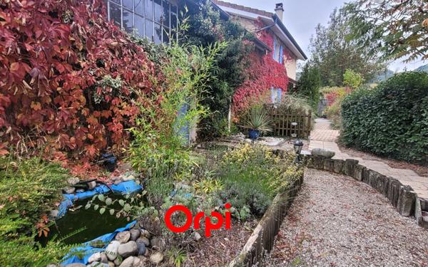 Maison à vendre    6 pièces •  La Côte-Saint-André